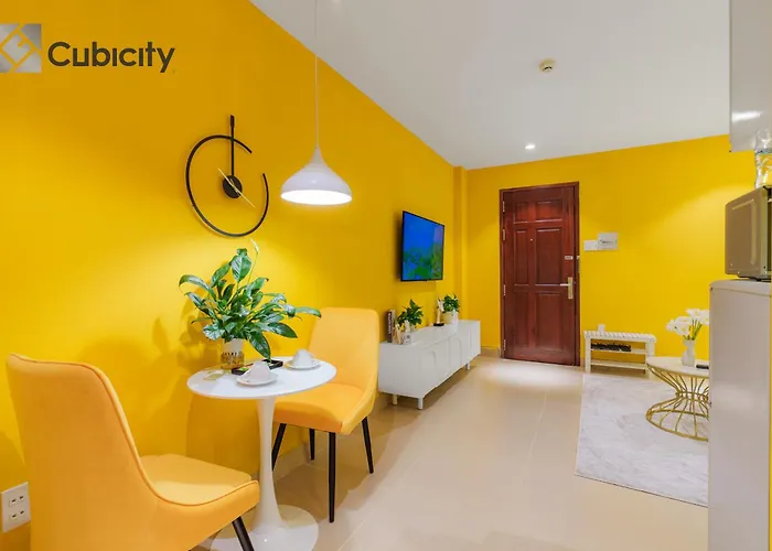 Cubicity Metro House