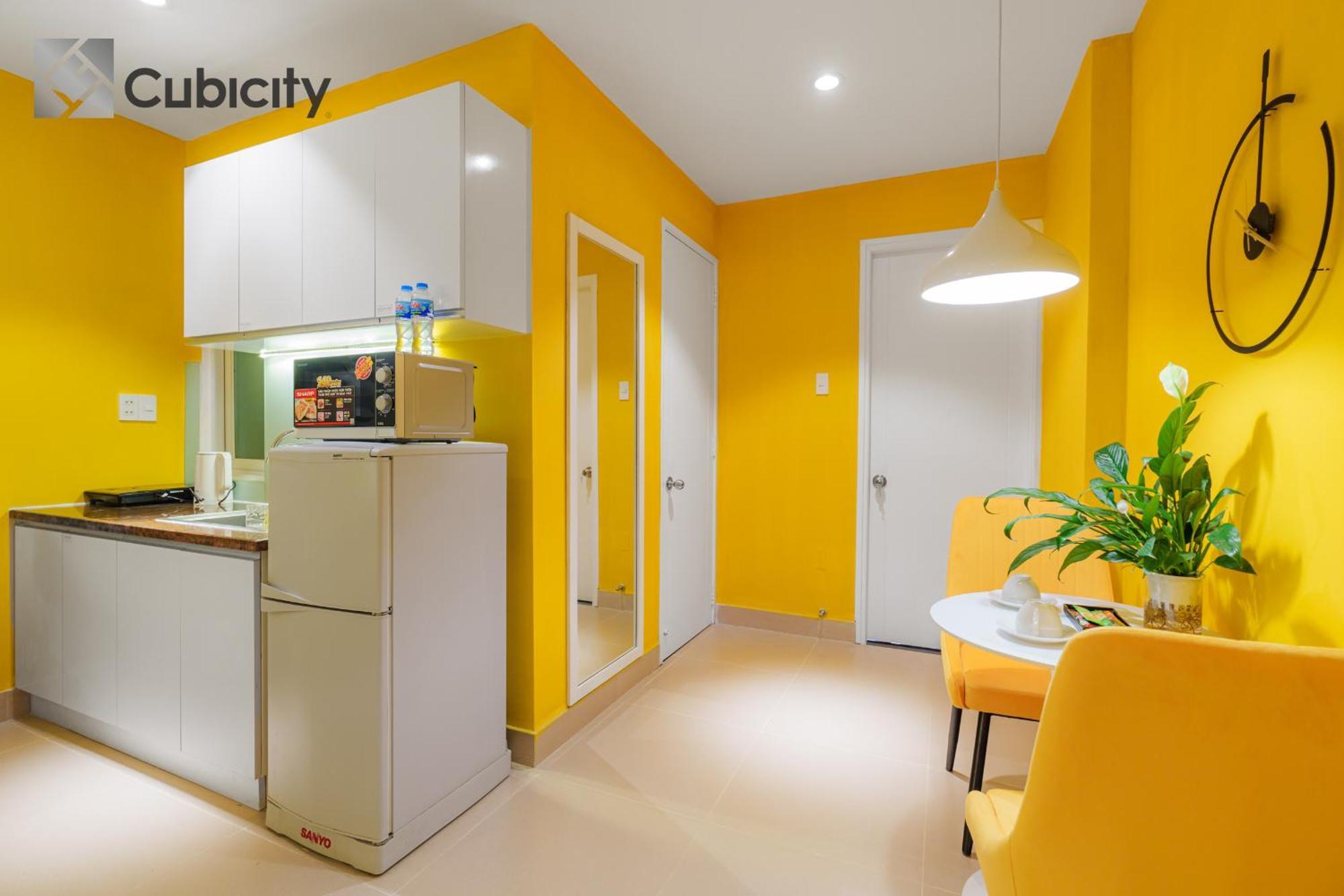 Cubicity Metro House Apartment